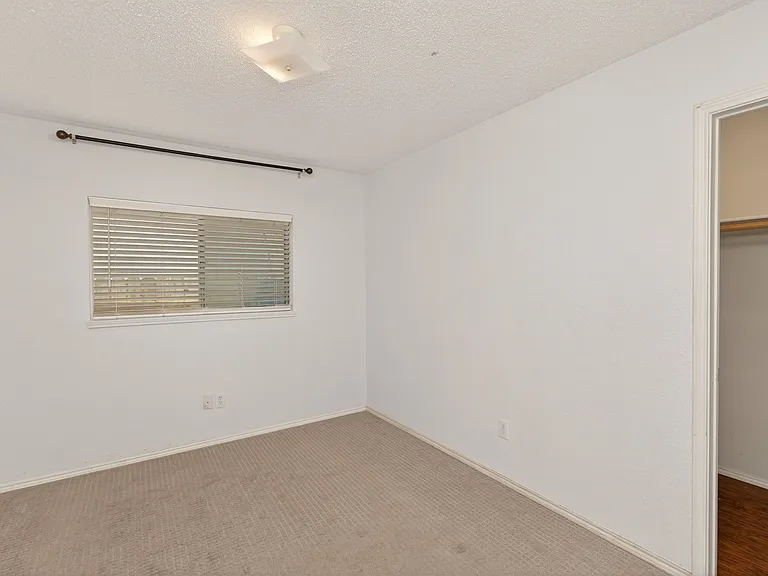 361 Blairwood Dr — Photo 15