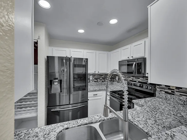 8625 E Belleview Pl — Photo 3