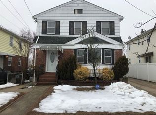 63 W Fenimore St, Valley Stream, NY 11580