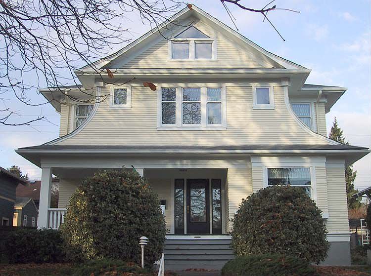 2nd image of 2107 2nd Ave W