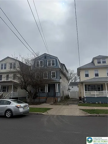 122 2nd Ave #3 Photo 1