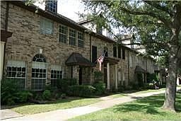 1st image of 2261 Broadlawn Dr