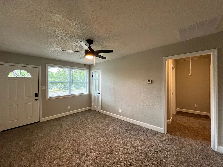 180 Tillman St — Photo 10
