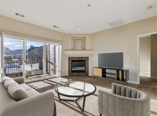 7415 S Alkire St APT 203, Littleton, CO 80127