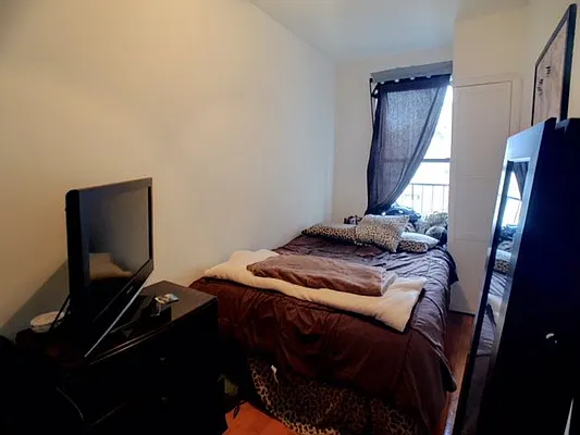 Rented by Compass | media 28