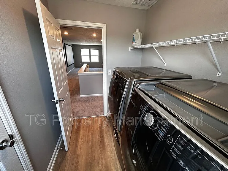 11646 Pacific Dogwood Ct — Photo 18