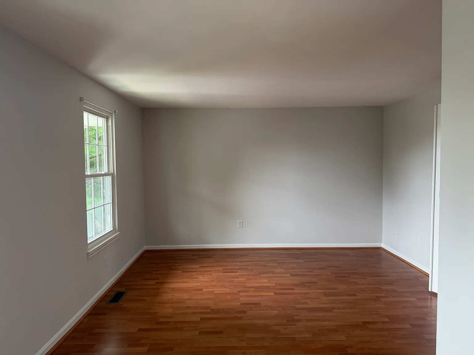 4 bed, 3.5 bath, 1800 sqft, $2,850 — Photo 2