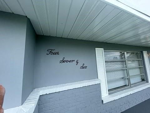 2nd image of 476 SE Galleon Ln