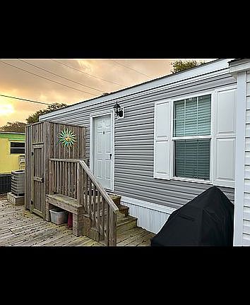 2nd image of 1444 Salter Path Rd #I19