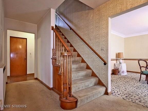 2nd image of 5711 N Newcastle Ave