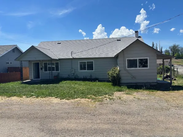 599 Spurr St, Montague, CA 96064