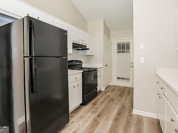 5th image of 2737 Glendale Dr