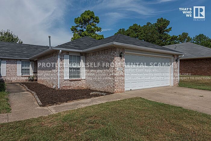 1st image of 1927 N Caton Dr