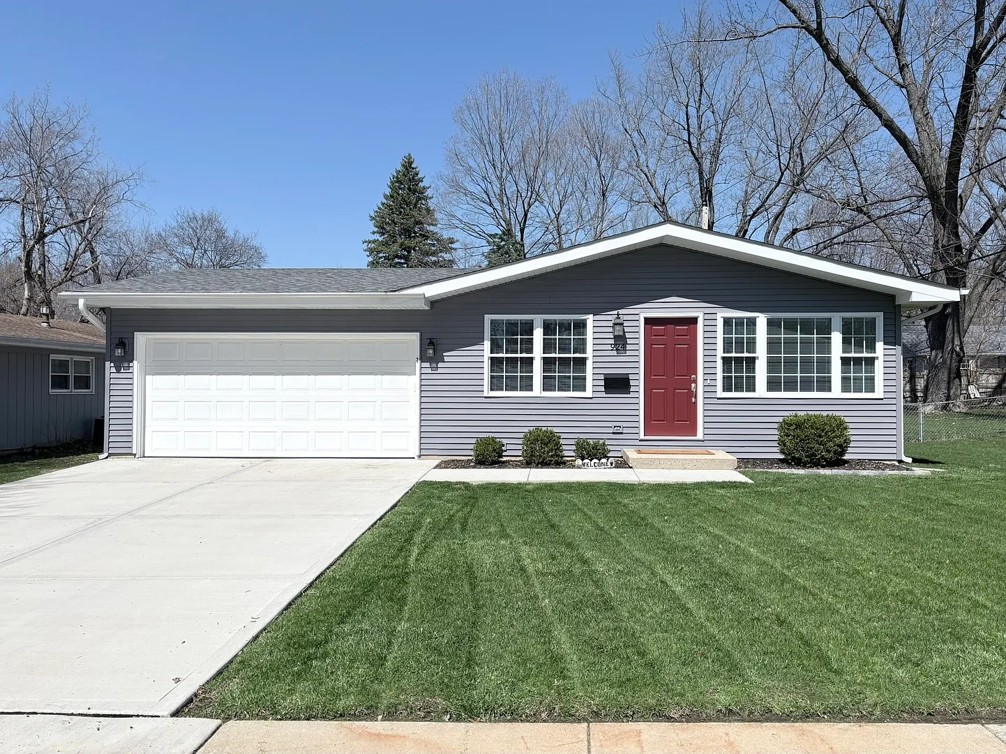 924 Spring Ave photo 1