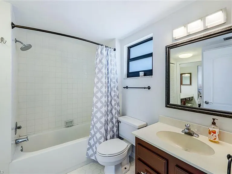 803 River Point Dr #201B — Photo 16
