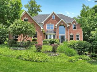 12344 Ridgeside Rd, Indianapolis, IN 46256