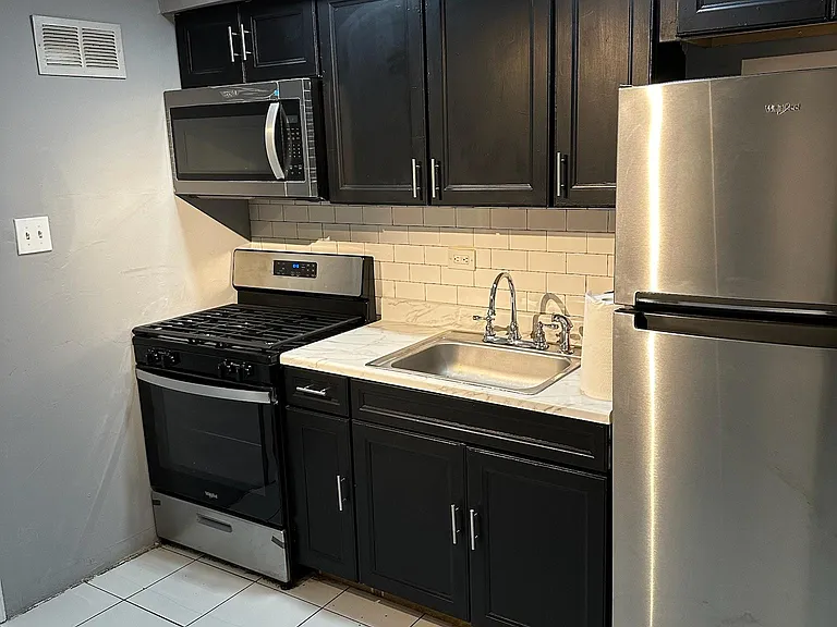 200 E Albanus St #2 — Photo 6