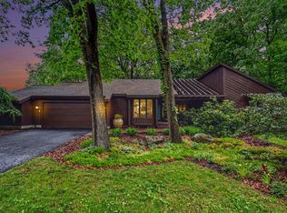 7606 Leyton Dr SE, Ada, MI 49301