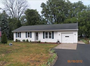 6612 Fortuna Dr, Temperance, MI 48182