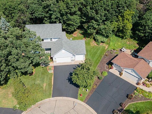 5th image of 1016 Willow River Rd N
