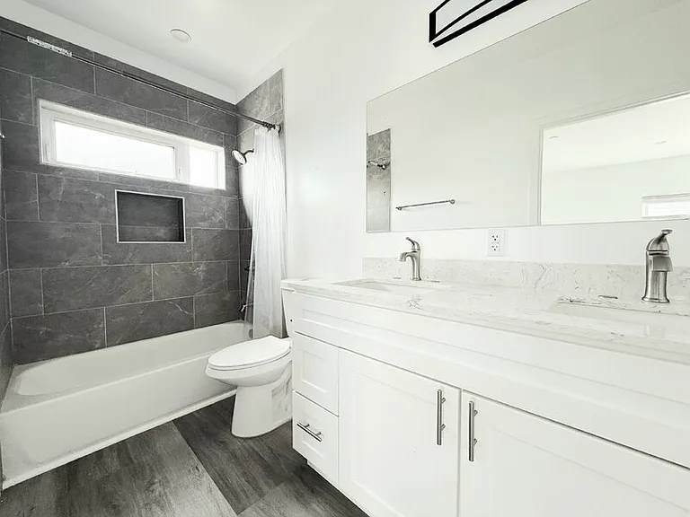 1260 Leighton Ave — Photo 10