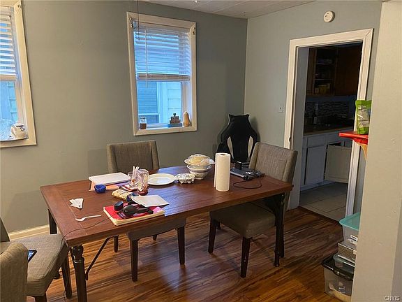 4th image of 207 Grumbach Ave