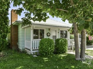 706 N 6th St, Parma, ID 83660