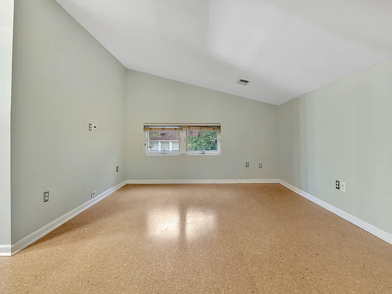 3051 N St SE — Photo 6