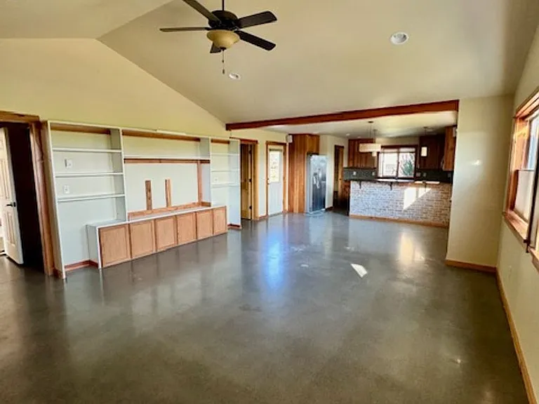 4020 Annie St — Photo 36