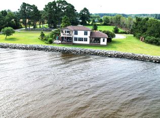 42 Lasseters Lndg, Columbia, NC 27925