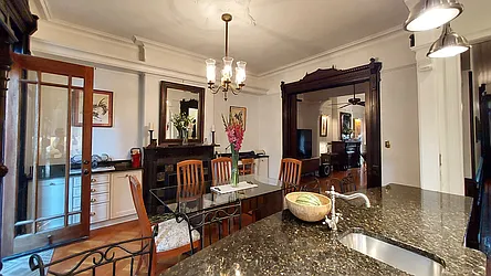 Rented by R New York