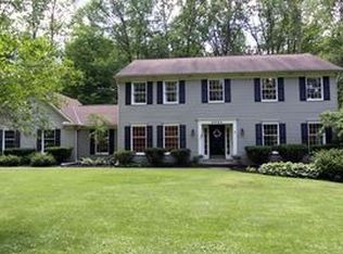 9095 Lake In The Woods Trl, Chagrin Falls, OH 44023