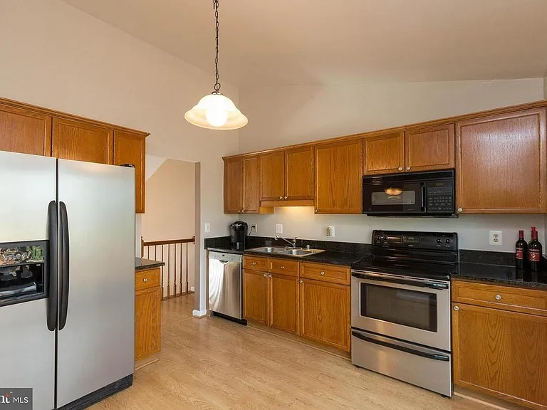 10276 Racquet Cir — Photo 18