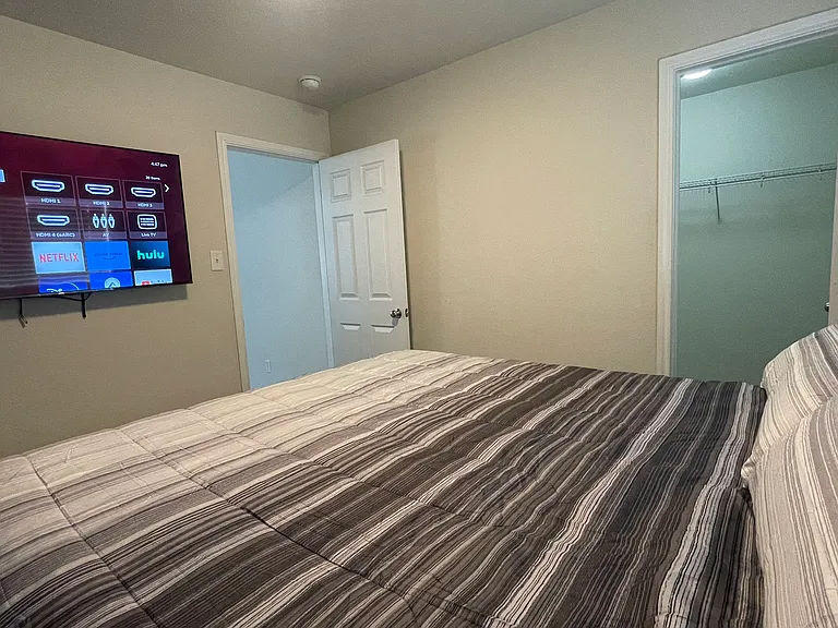 3738 Gallery Wls — Photo 87