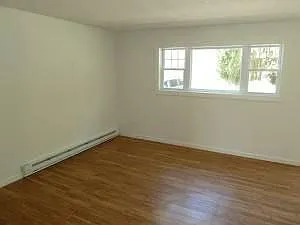 2 bed, 1.5 bath, 1100 sqft, $1,650 — Photo 2