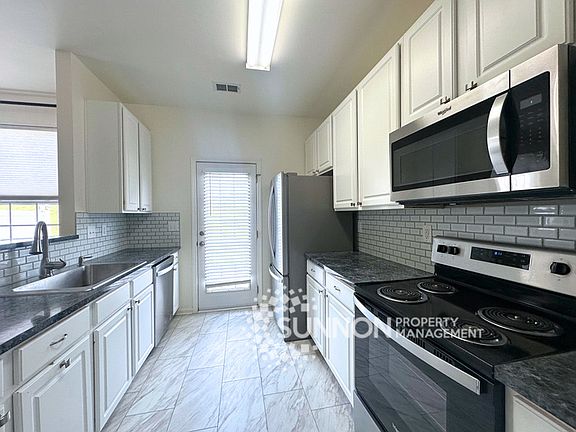 5th image of 7781 Abigail Glen Dr