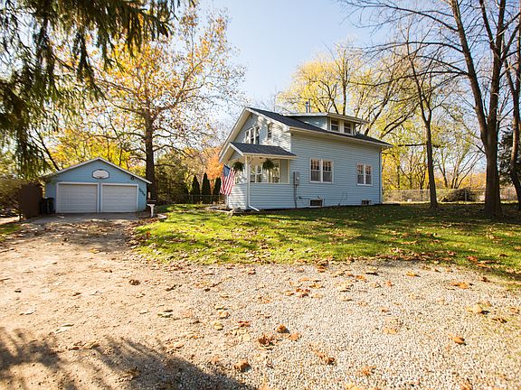 2nd image of 3029 Rainbow Dr