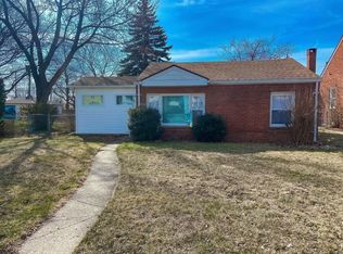 8624 Harding Ave, Center Line, MI 48015