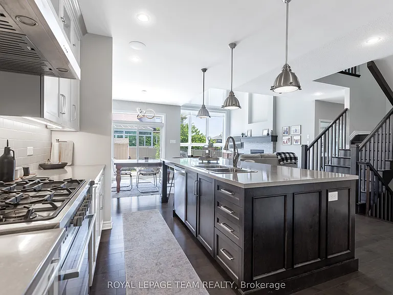 512 Breccia Hts — Photo 10