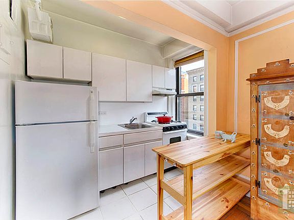 4th image of 243 W End Ave APT 1201