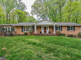 12411 Ramrod Ct, Fairfax, VA 22030