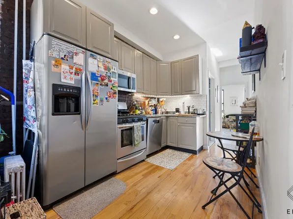 199 Java Street image 1 of 14