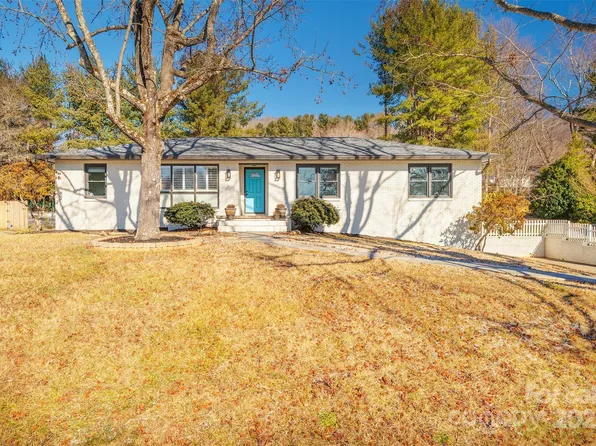 12 Ballantree Dr, Asheville, NC 28803