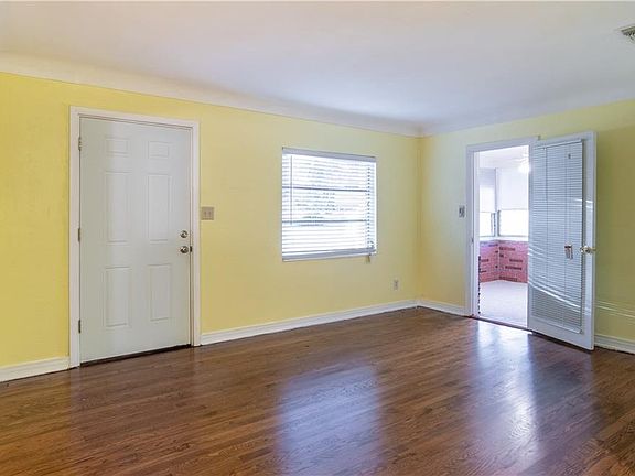 3rd image of 4639 16th St N