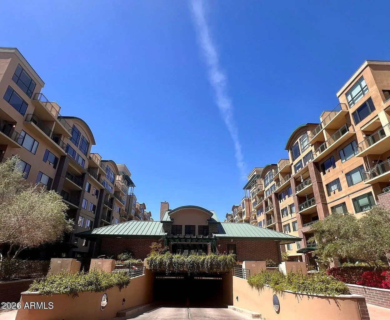 1 bed, 1.0 bath, 845 sqft, $1,500 — Photo 3