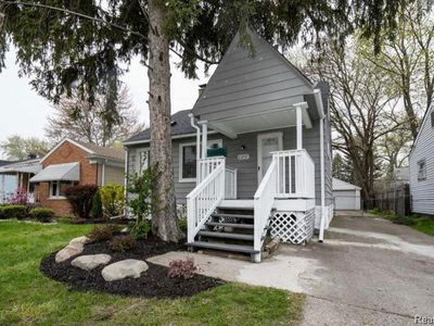 23737 Couzens Ave, Hazel Park, MI, 48030