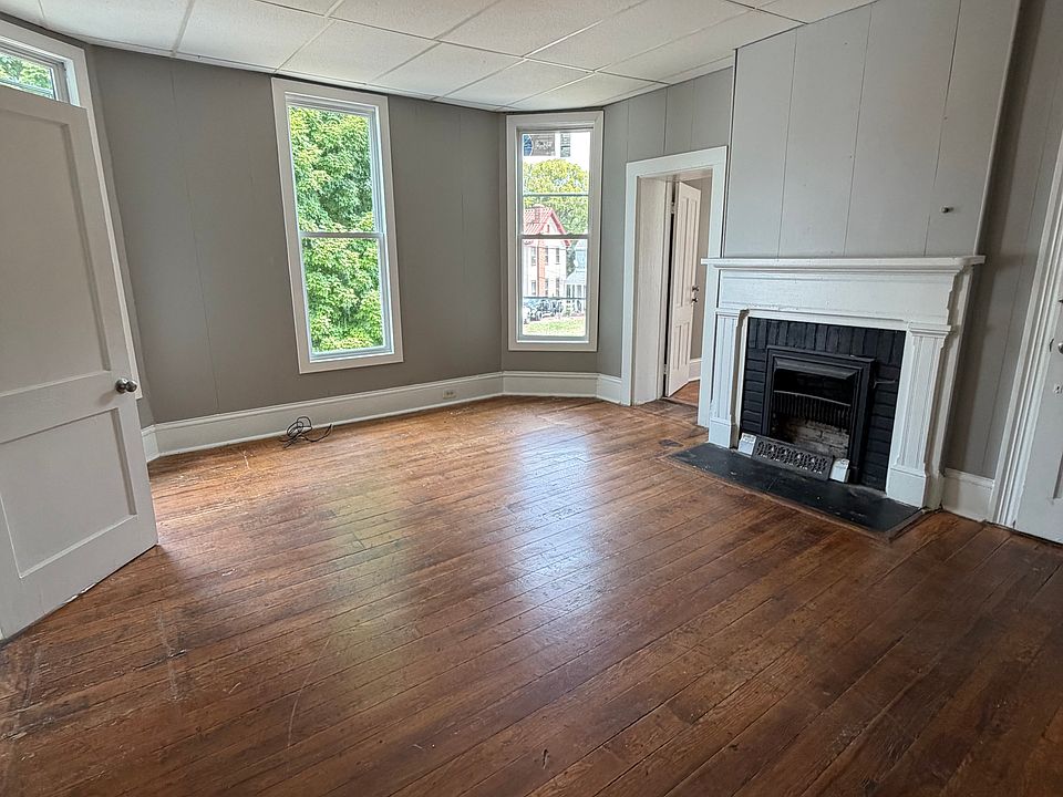 1st image of 524 W Main St #3