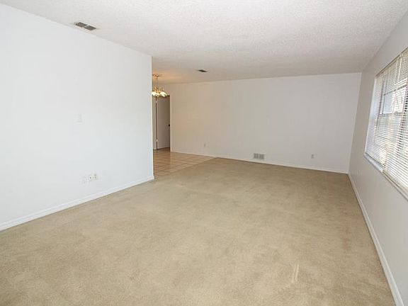 4th image of 7313 English Moss Ln