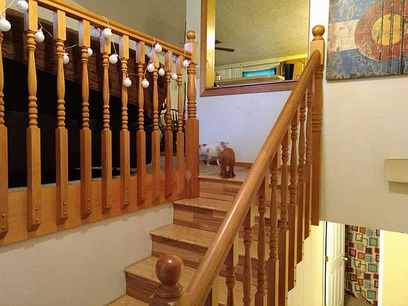 2nd image of 2200 Garland Dr APT 29