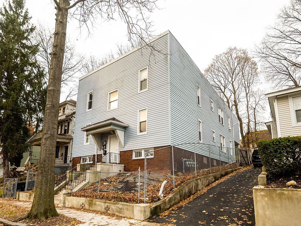 1st image of 291 Smith St #3